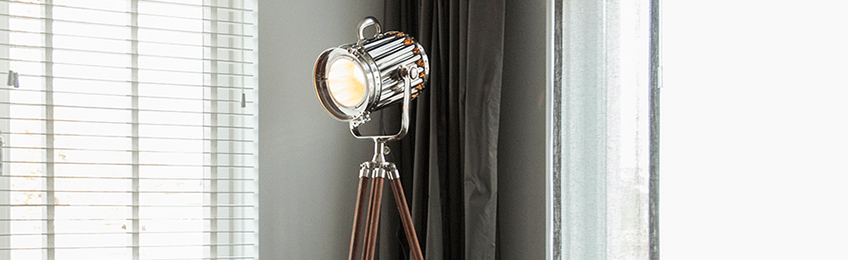 Houten vloerlampen Houten vloerlampen